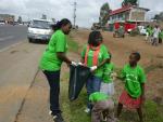 Hope for poor and sick - community cleaning of Nairobi 1